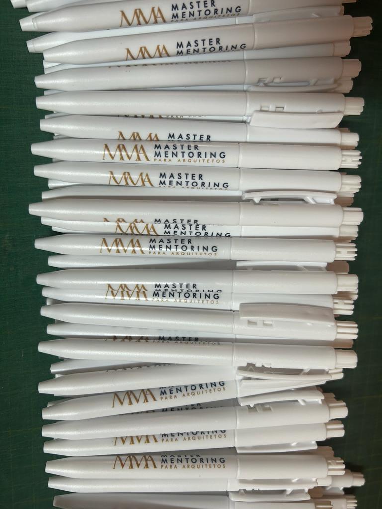 Canetas brancas personalizadas